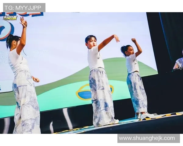 广州街舞队团队协作的独特魅力与表现力全面对比分析