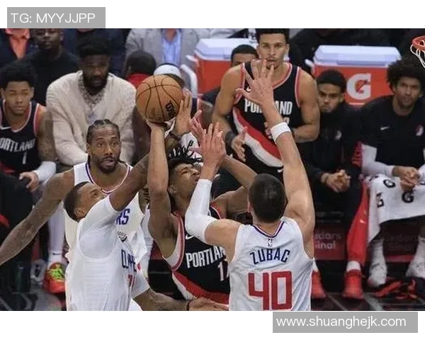 杭州篮球队逆袭之路揭秘:从低谷到巅峰的奋斗历程与荣耀时刻 杭州篮球队逆袭之路揭秘:从低谷到巅峰的奋斗历程与荣耀时刻